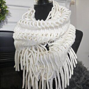 Creme Wrap Crochet Scarf 🍂